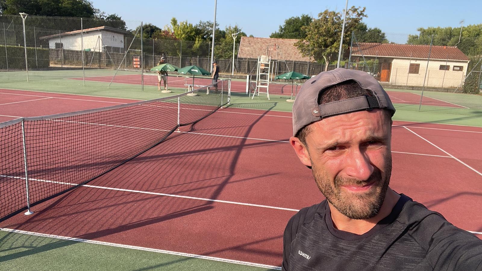 Armand juste avant de commencer un premier tour